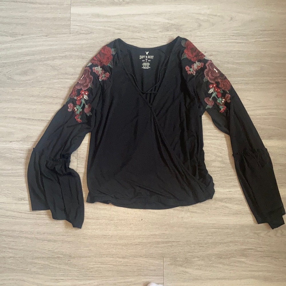 American Eagle Soft & Sexy Bell Sleeved Top - S